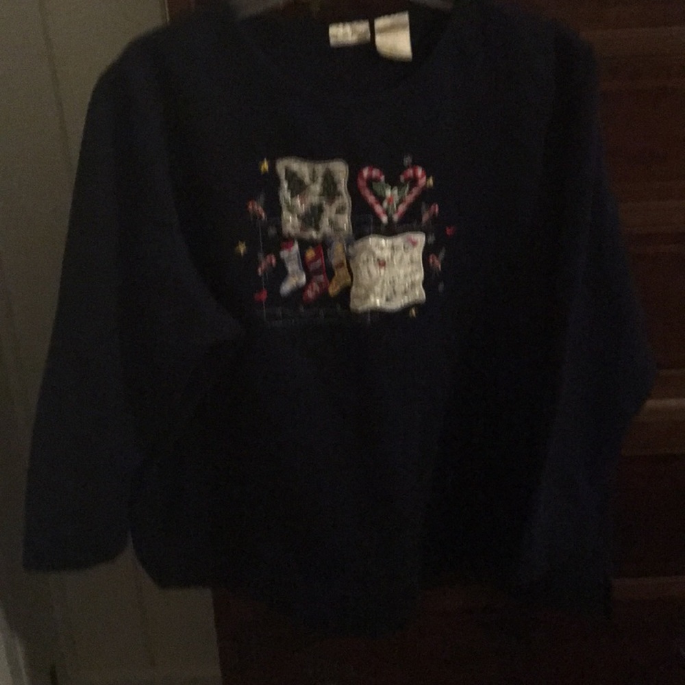 Sweatshirt
